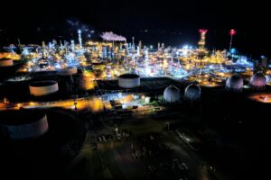 Petróleo e Finanças: Como o ‘Ouro Negro’ Afeta Sua Vida