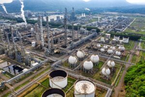 Petróleo e Finanças: Como o ‘Ouro Negro’ Afeta Sua Vida